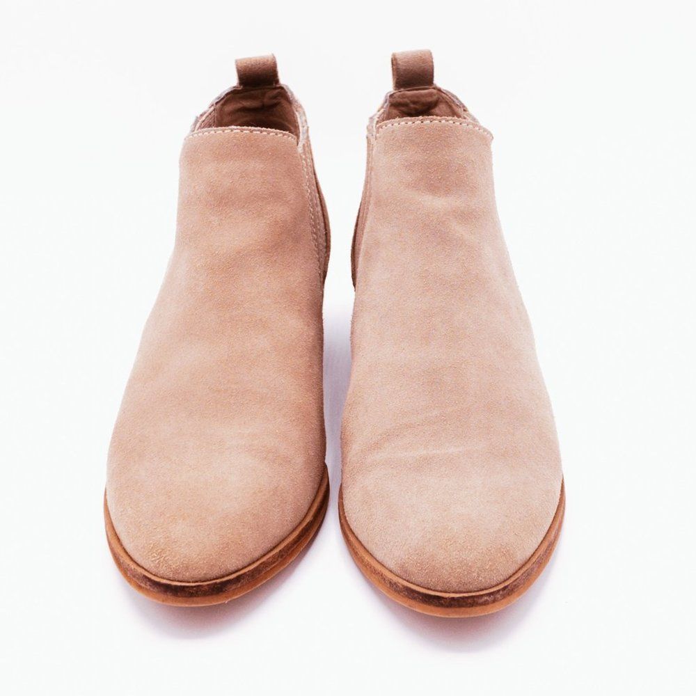 Dolce Vita Jorie Chelsea Short Bootie, Tan, Sz 8.5